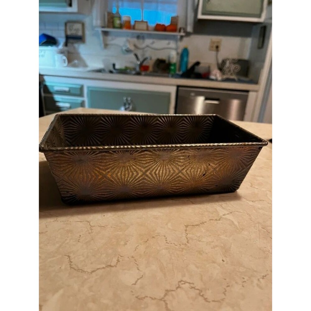 Vintage grandma core baking pan